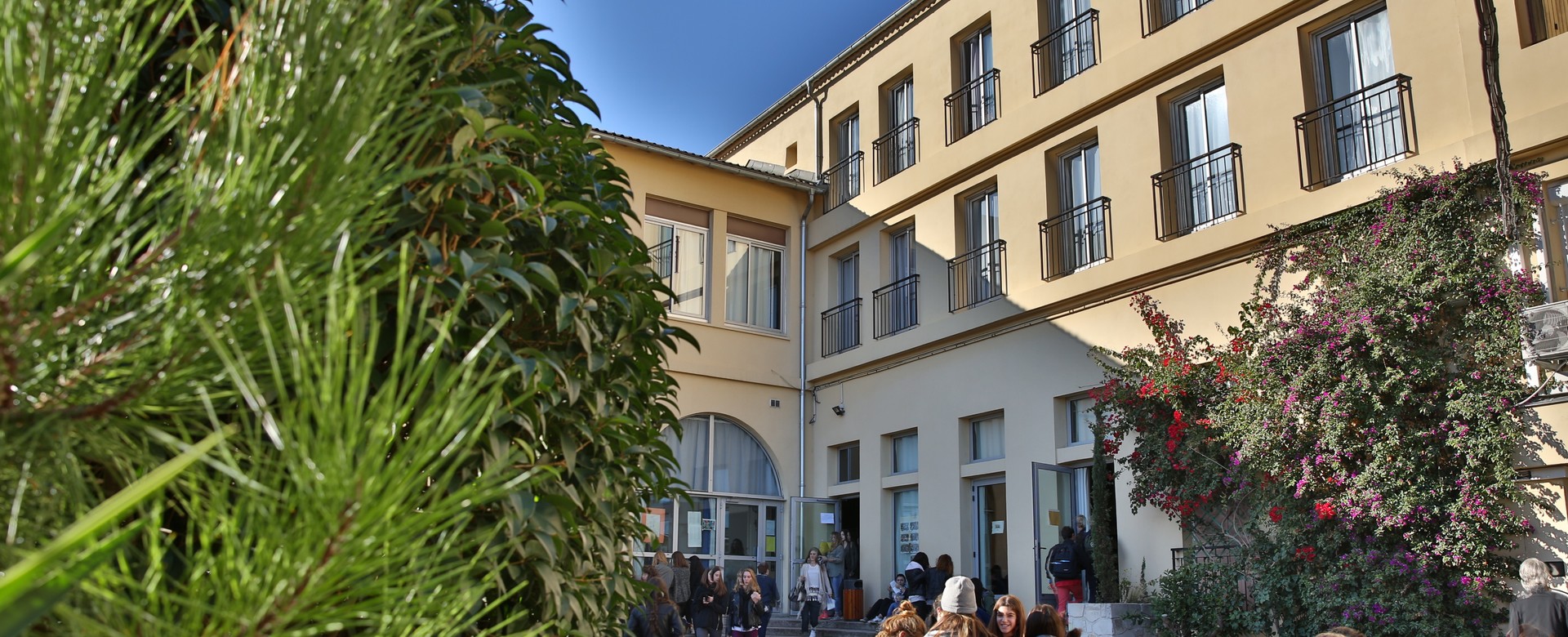 Cours Notre-Dame de France Marseille